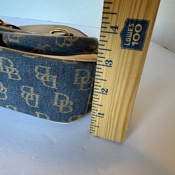 VTG Dooney & Bourke Small Signature Denim & Leather Banana Bag Y2K - Picture 12 of 13